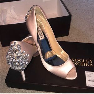 Badgley Mischka Nilla Light Pink Heels 8.5